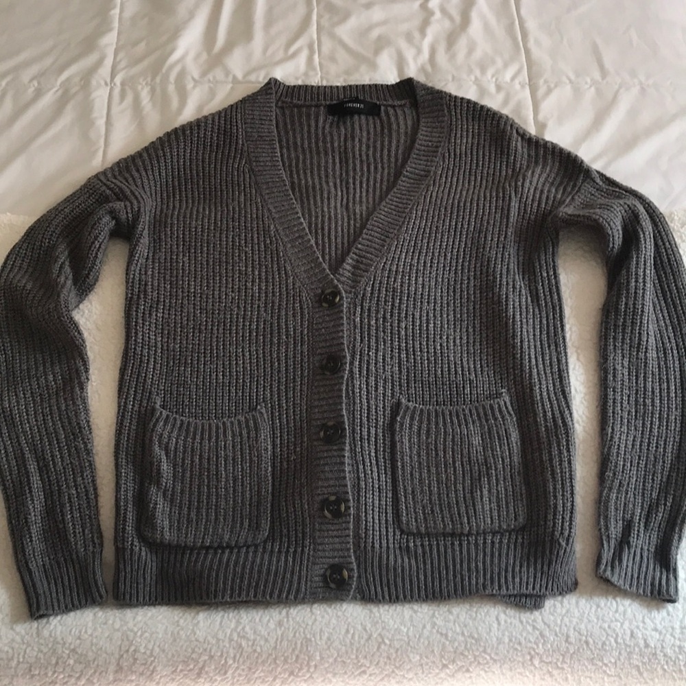 Gray knitted cardigan